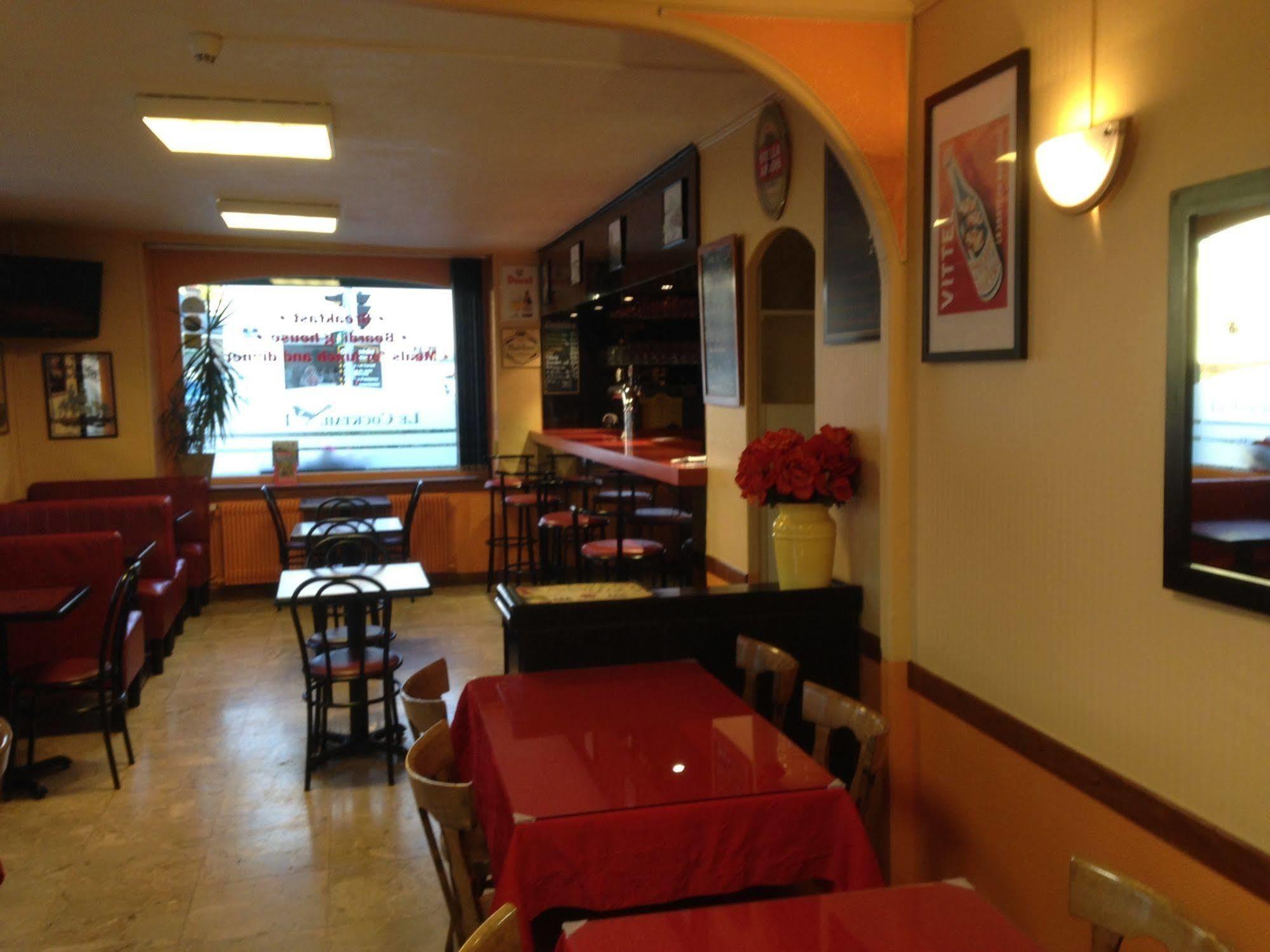 Hotel & Restaurant Hanoi Station Saint-Malo Eksteriør billede