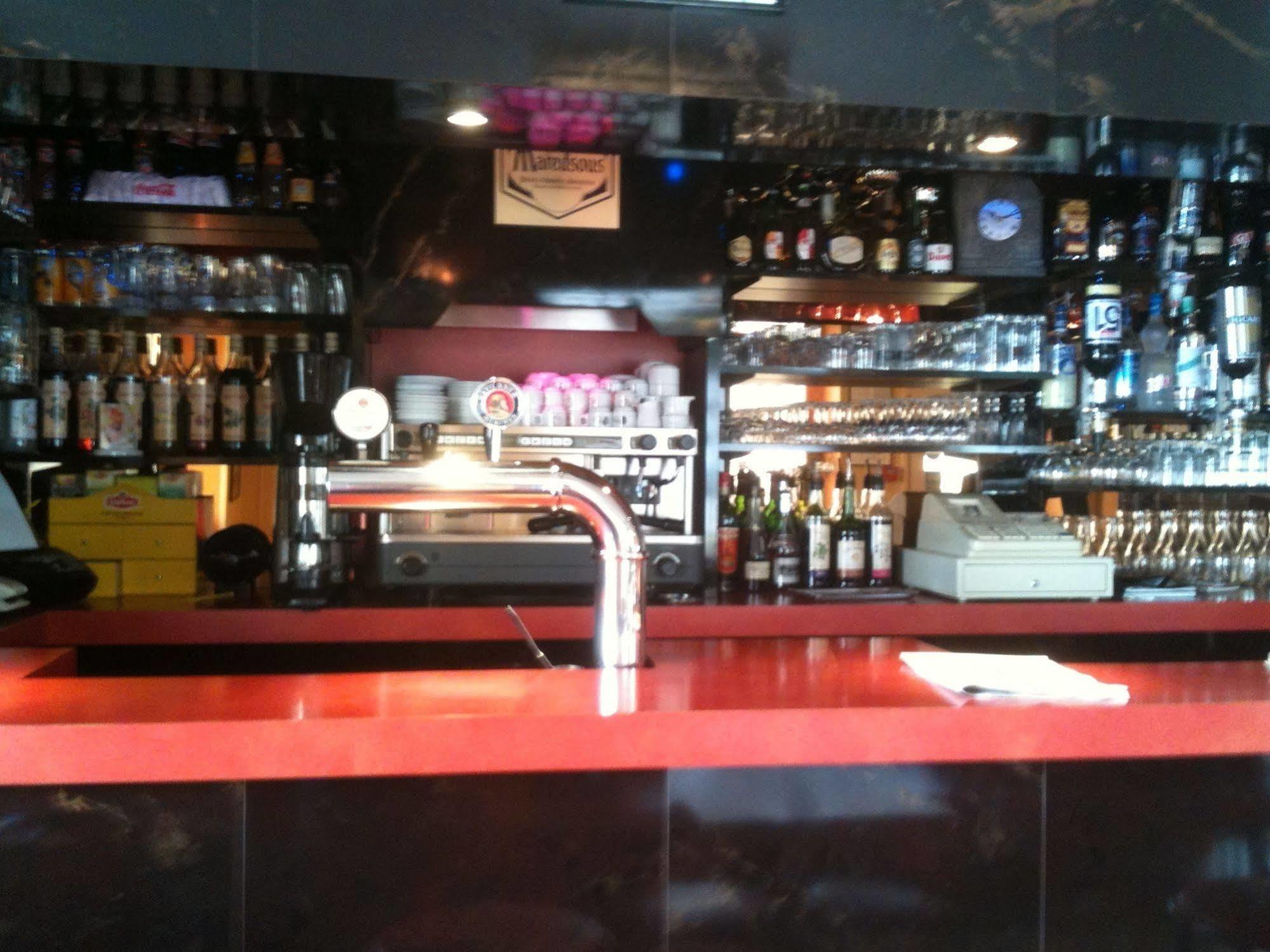 Hotel & Restaurant Hanoi Station Saint-Malo Eksteriør billede